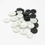 BG131017 Polyester Shirt Button Matt 2 hole - 18L (11.5mm), White