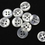 BG131105 Polyester Button 4 hole - 18L (11.5mm), Clear